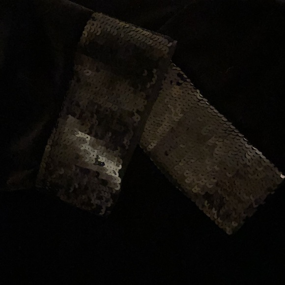 Chico’s Traveler Collection Classy Velvet and Sequined Top/Sweater Size 0. NWT - Picture 6 of 11